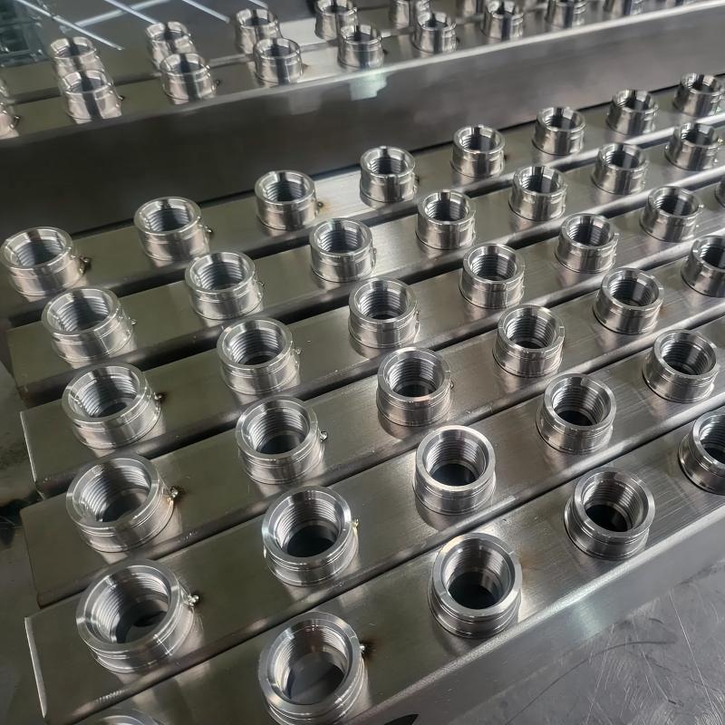 304 Manifolds li jkessħu likwidu