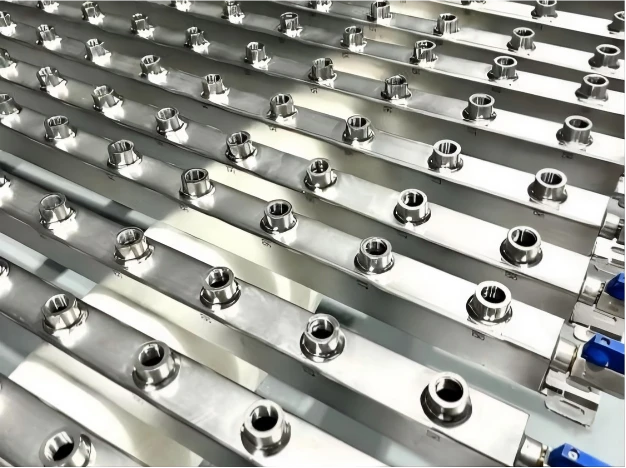 Liquid Cooling Data Center Manifolds factory